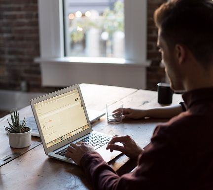 Ejemplo de anuncio para encontrar de trabajo