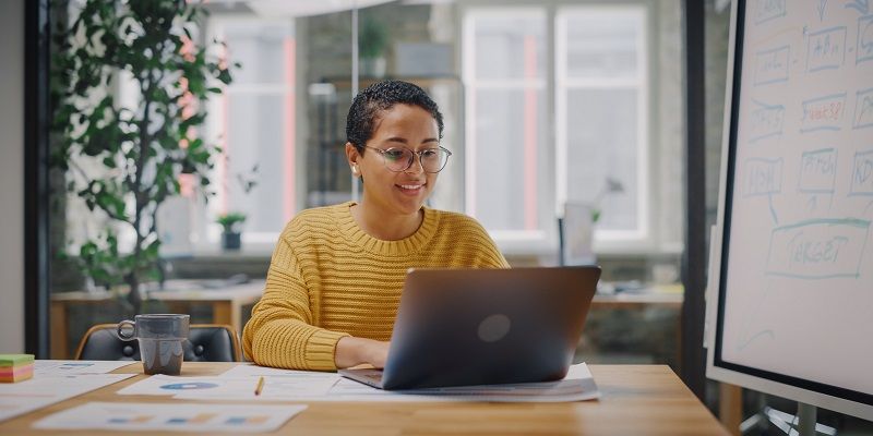 ¿En qué sectores es más fácil encontrar ofertas para teletrabajar?